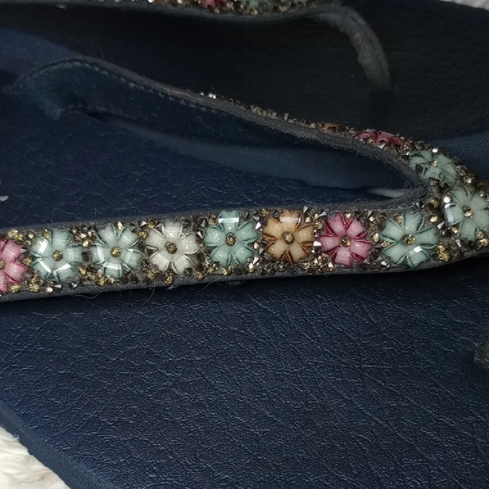 Skechers Women's Multicolor Beaded Sandals - Picture 4 of 4